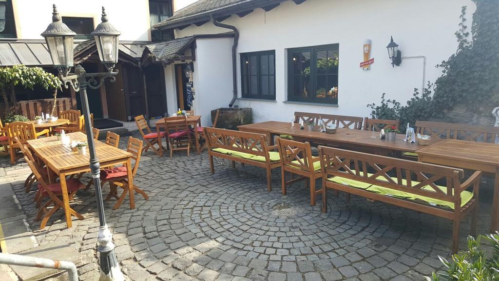 Altes Bierhaus Hotel Arzbach Exterior photo